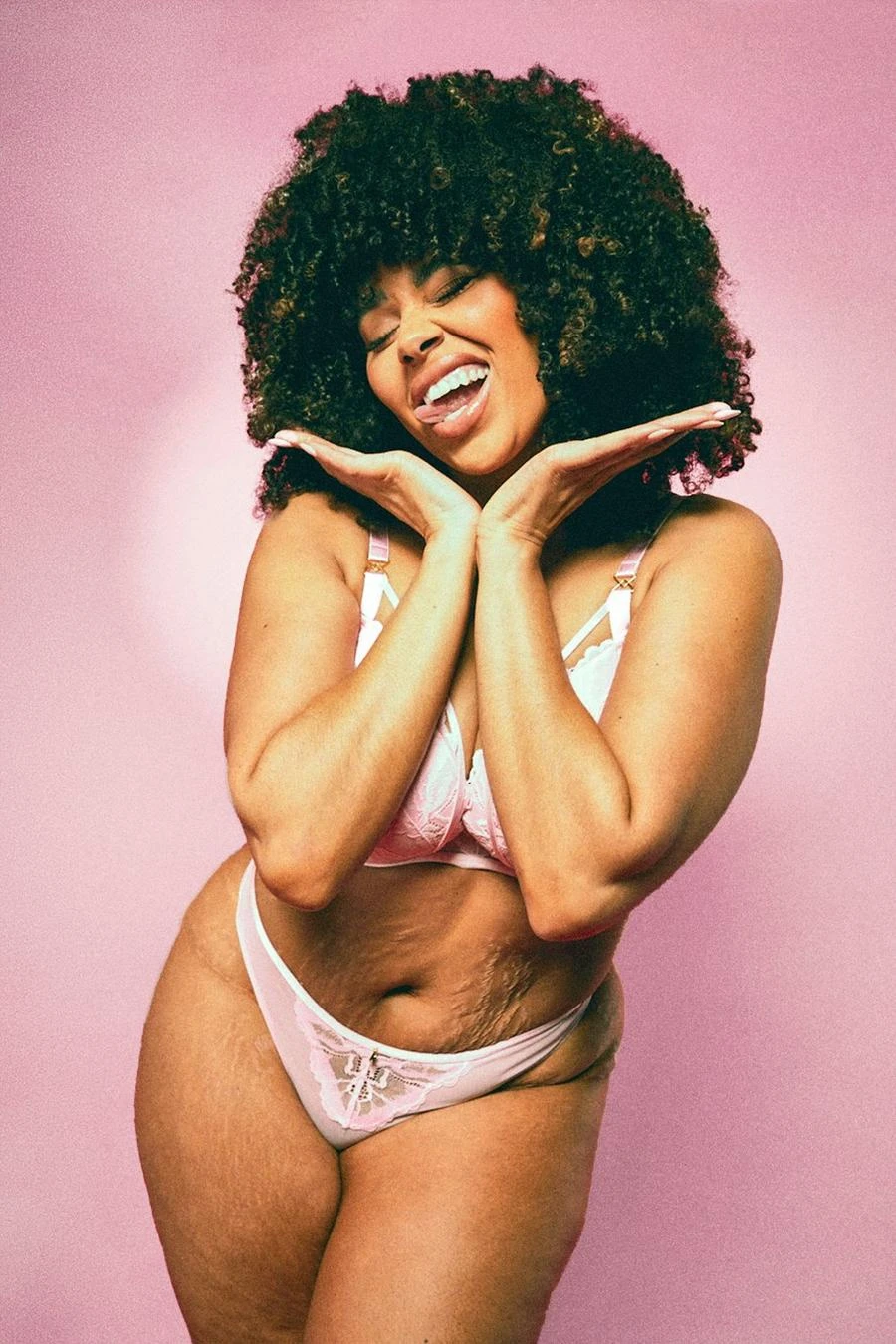 BOOHOO Fuller Bust Lace Plunge Bra 3 BOOHOO Fuller Bust Lace Plunge Bra - Image 3