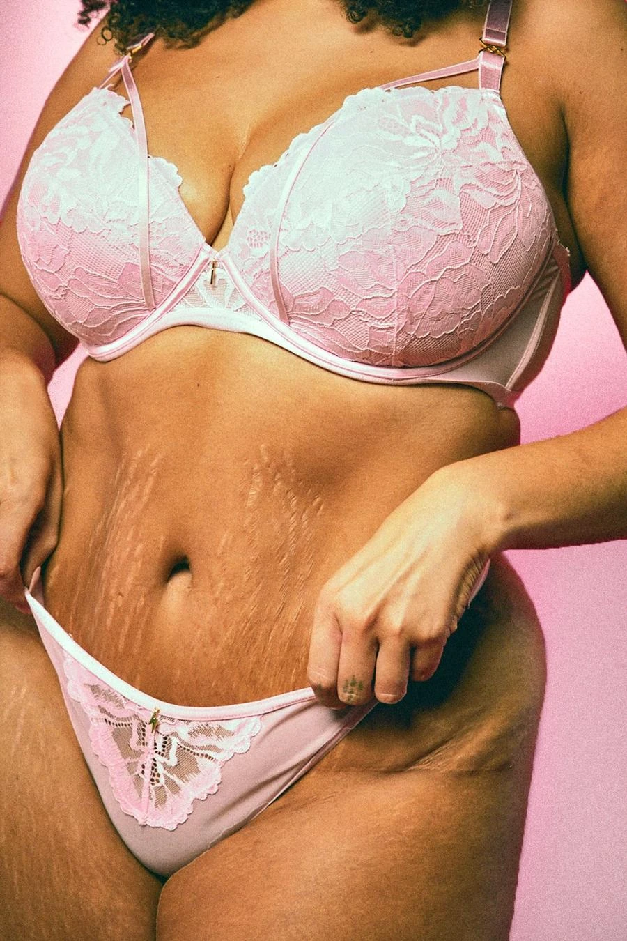 BOOHOO Fuller Bust Lace Plunge Bra 4 BOOHOO Fuller Bust Lace Plunge Bra - Image 4