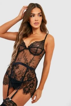 BOOHOO Eyelash Lace Suspender Basque -Sea Vibe Together female black eyelash lace suspender basque 2