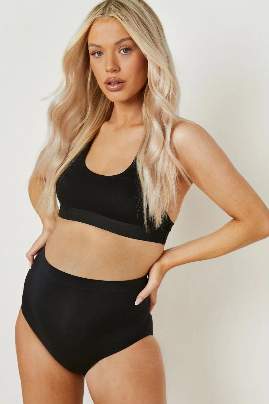 BOOHOO Maternity Seamless Bump Support Brief 2 Pack 3 BOOHOO Maternity Seamless Bump Support Brief 2 Pack - Image 3