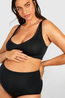BOOHOO Maternity Seamless Over Bump Brief 6 BOOHOO Maternity Seamless Over Bump Brief -Sea Vibe Together female black maternity seamless over bump brief 2