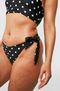 BOOHOO Plus Polka Reversible Tie Side Bikini Bottoms -Sea Vibe Together female black plus polka reversible tie side bikini bottoms 3
