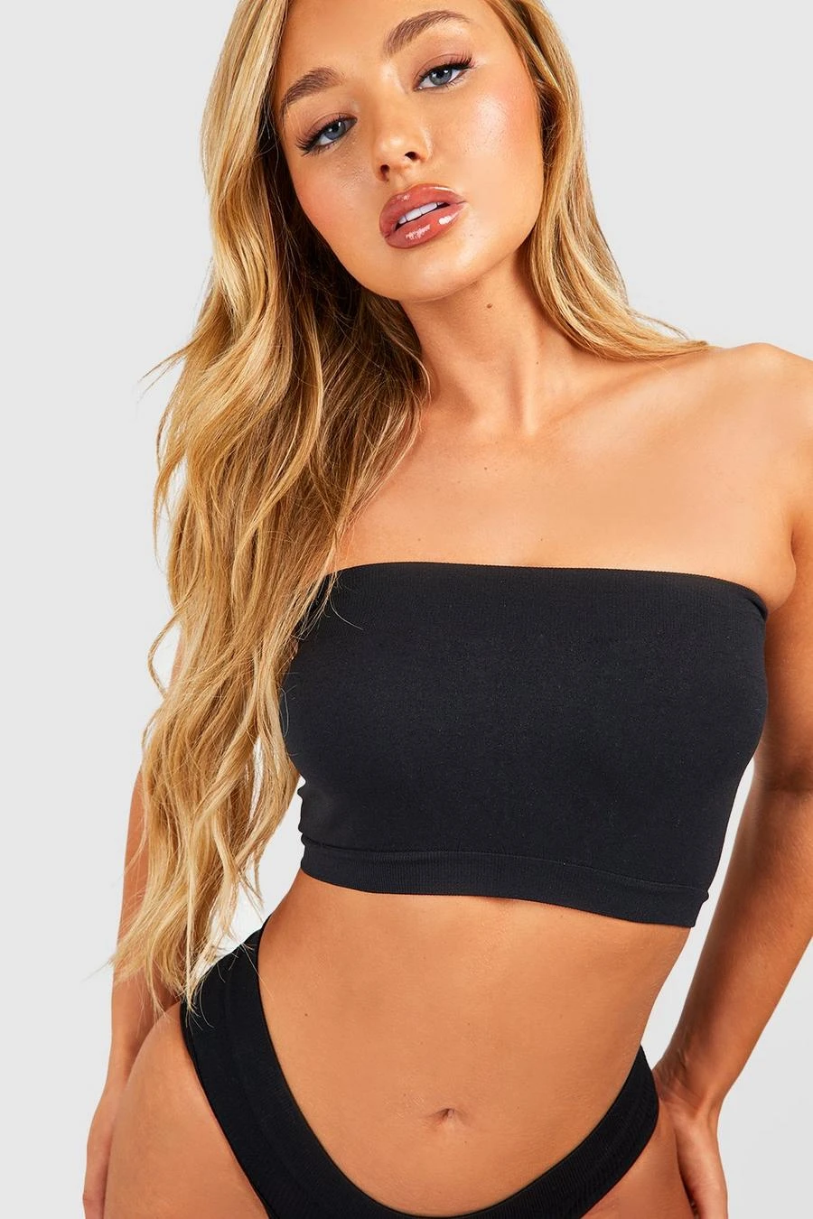 BOOHOO Seamless Bandeau Bralette 4 BOOHOO Seamless Bandeau Bralette - Image 4