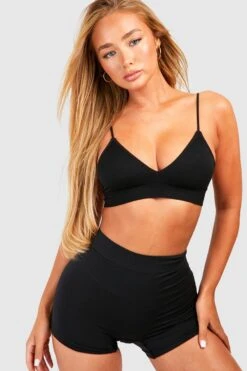BOOHOO Seamless Short 7 BOOHOO Seamless Short -Sea Vibe Together female black seamless short 3