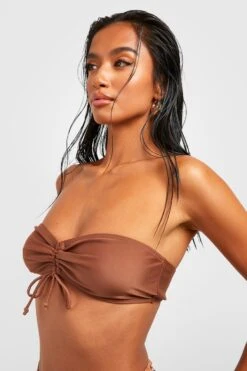 BOOHOO Petite Ruched Front Bandeau Bikini Top -Sea Vibe Together female chocolate petite ruched front bandeau bikini top 3