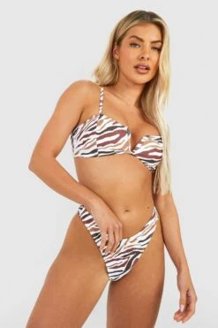 BOOHOO Tiger Print V Bar Strappy Bikini Set -Sea Vibe Together female cream tiger print v bar strappy bikini set 2