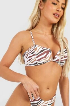 BOOHOO Tiger Print V Bar Strappy Bikini Set -Sea Vibe Together female cream tiger print v bar strappy bikini set 3
