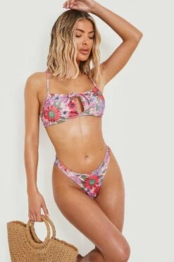 BOOHOO Floral Print Ruched Tie Bikini Top -Sea Vibe Together female dusty20pink floral print ruched tie bikini top 2