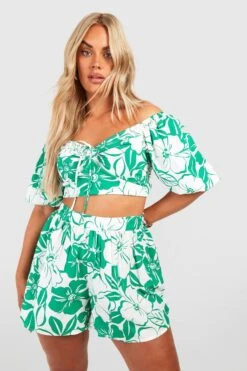 BOOHOO Plus Woven Hawaiian Print Puff Sleeve Crop Top