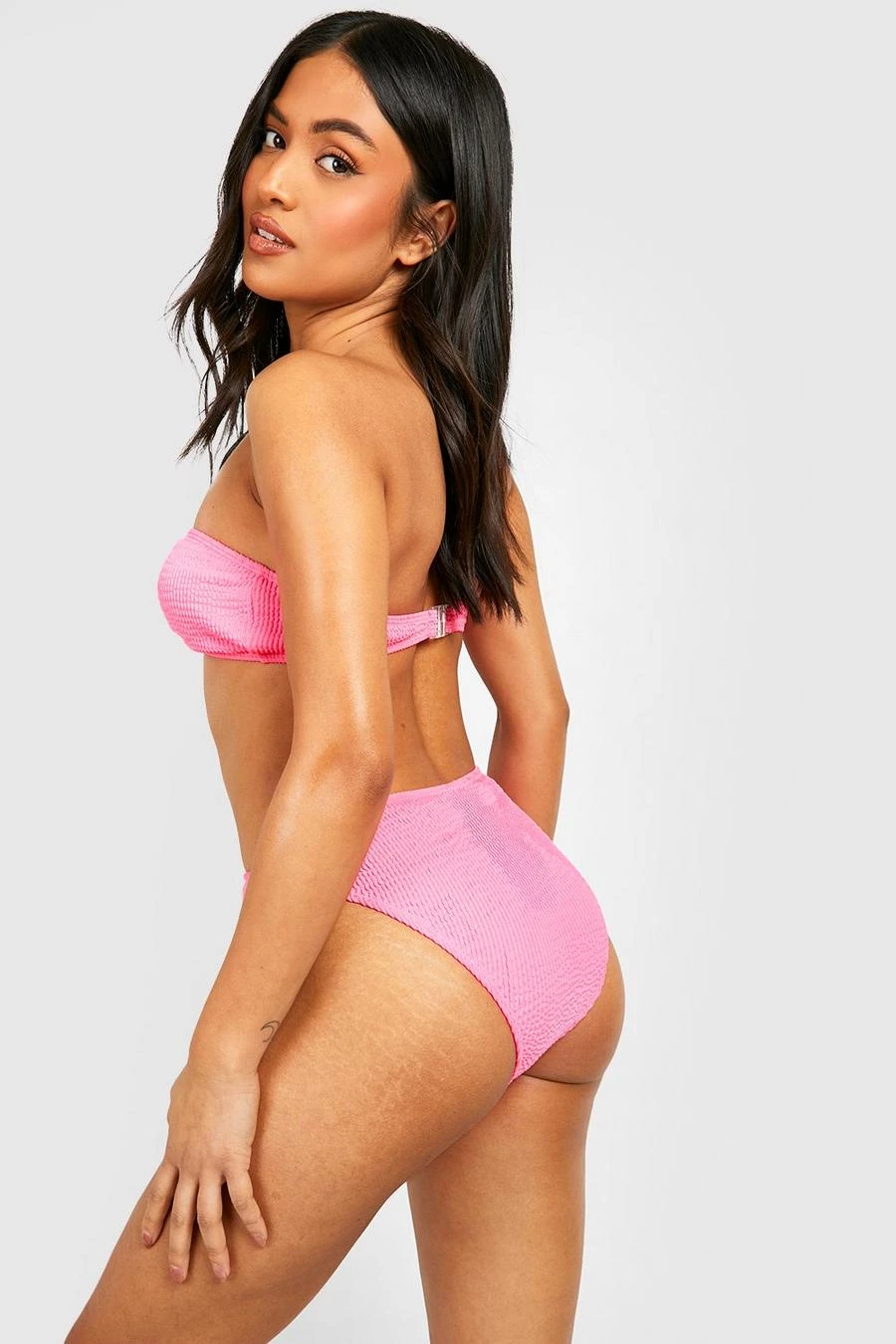 BOOHOO Petite Bandeau Crinkle Buckle Detail Bikini 2 BOOHOO Petite Bandeau Crinkle Buckle Detail Bikini - Image 2