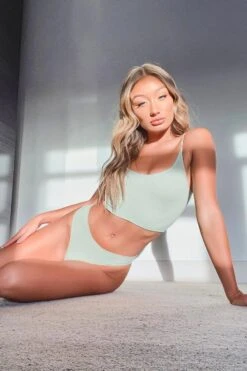 BOOHOO Ribbed Seamless Longline Lounge Bra