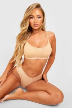 BOOHOO Seamless Scoop Bralette & Brief Set -Sea Vibe Together female nude seamless scoop bralette brief set 2