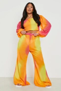 BOOHOO Plus Ombre Print Beach Two-Piece 6 BOOHOO Plus Ombre Print Beach Two-Piece -Sea Vibe Together female orange plus ombre print beach two piece 2