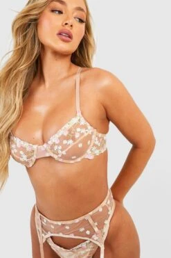 BOOHOO Floral Embroidery Bra, Suspender And Thong Set -Sea Vibe Together female pink floral embroidery bra suspender and thong set 1 2