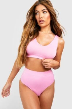 BOOHOO Seamless Plunge Bralette -Sea Vibe Together female pink seamless plunge bralette 2