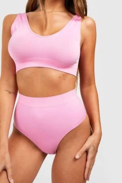 BOOHOO Seamless Plunge Bralette -Sea Vibe Together female pink seamless plunge bralette 3