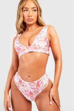 BOOHOO Tropical High Waisted Plunge Bikini Set 6 BOOHOO Tropical High Waisted Plunge Bikini Set -Sea Vibe Together female pink tropical high waisted plunge bikini set 2