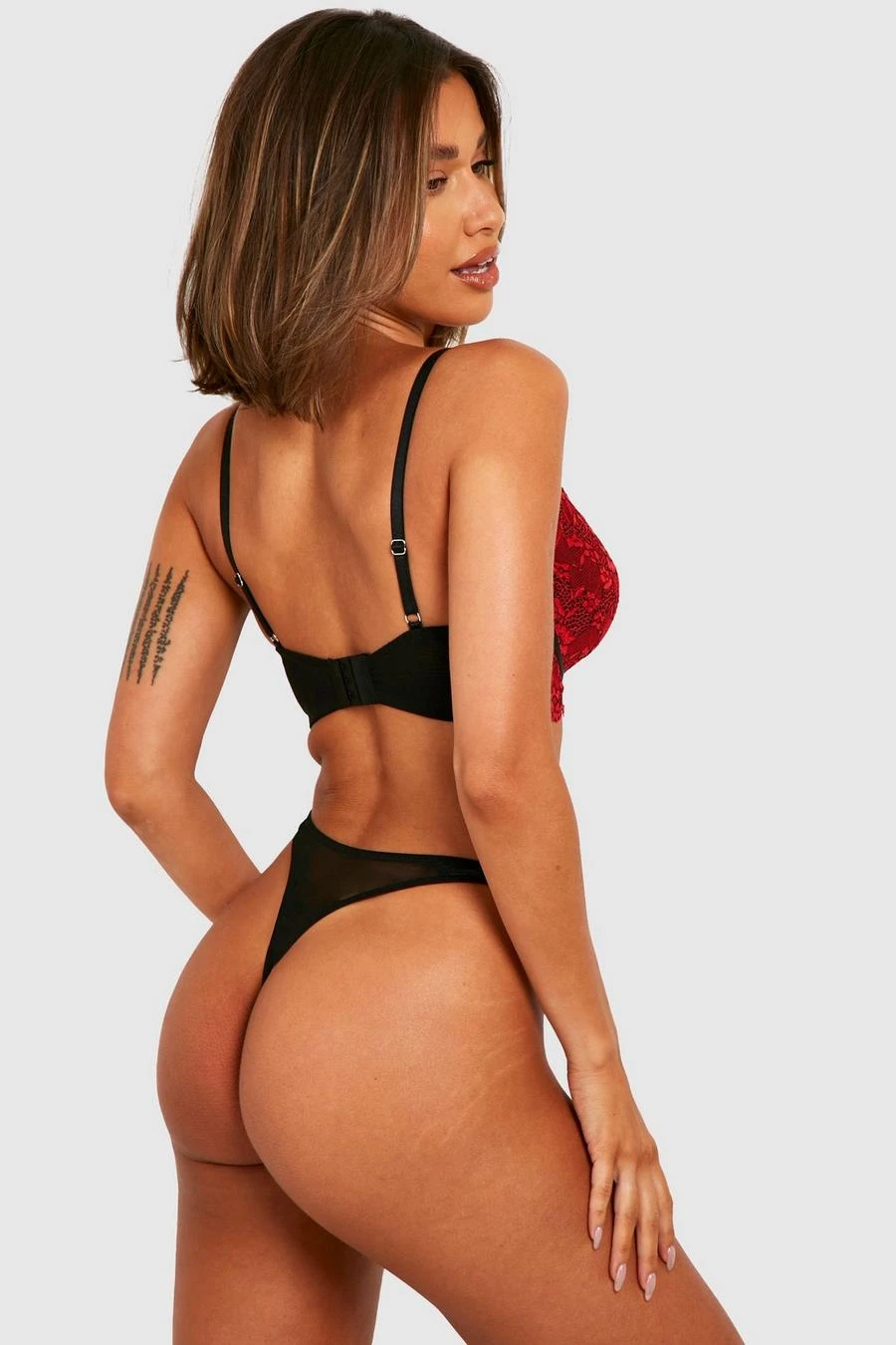 BOOHOO Fuller Bust Contrast Floral Lace Underwirebra 2 BOOHOO Fuller Bust Contrast Floral Lace Underwirebra - Image 2