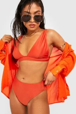 BOOHOO Petite Essentials Plunge Triangle Bikini Top -Sea Vibe Together female red petite essentials plunge triangle bikini top 2
