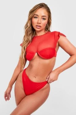 BOOHOO Textured High Leg Bikini Brief -Sea Vibe Together female red textured high leg bikini brief 2