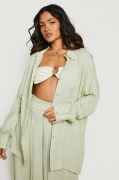 BOOHOO Crinkle Collared Beach Shirt