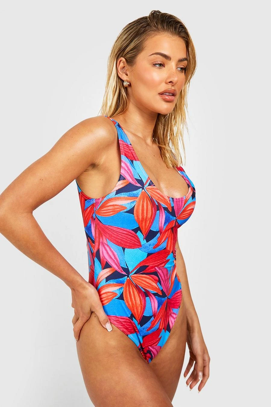 BOOHOO Tropical Scoop Swimsuit 3 BOOHOO Tropical Scoop Swimsuit - Image 3