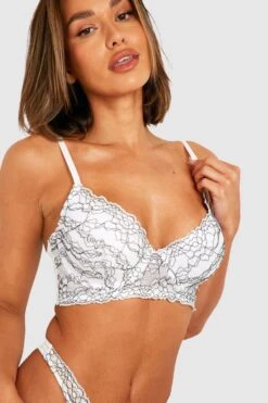 BOOHOO Fuller Bust Contrast Lace Underwire Bra 7 BOOHOO Fuller Bust Contrast Lace Underwire Bra -Sea Vibe Together female white fuller bust contrast lace underwire bra 3