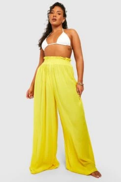 BOOHOO Plus Crinkle Rayon Beach Pants 6 BOOHOO Plus Crinkle Rayon Beach Pants -Sea Vibe Together female yellow plus crinkle rayon beach pants 2