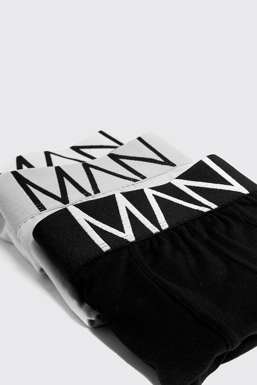 3 Pack Mixed Colour MAN Trunks 4 3 Pack Mixed Colour MAN Trunks - Image 4